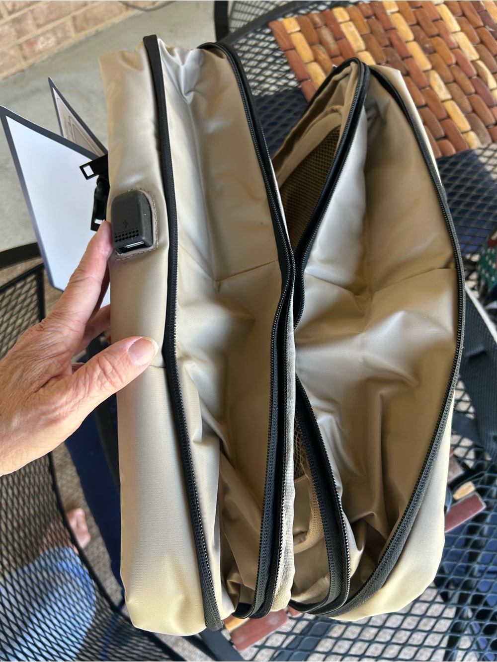 Duchamp London Expandable Travel Backpack Suitcase NEW - Picture 7 of 16